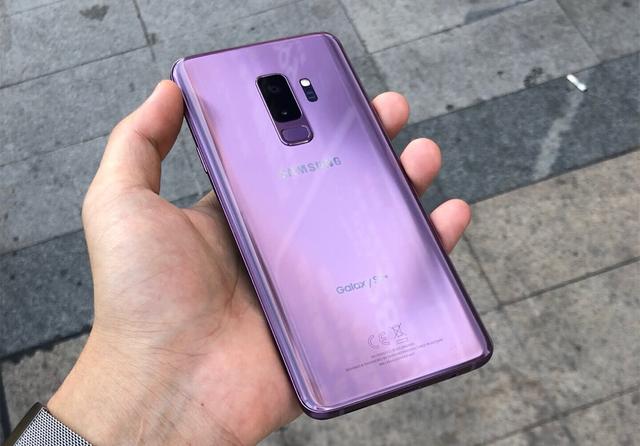 夏天手机该不该贴膜戴壳?你可能浪费了手机设计人员的苦心!